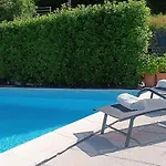 Solare Con Piscina - 5 * Sueglio